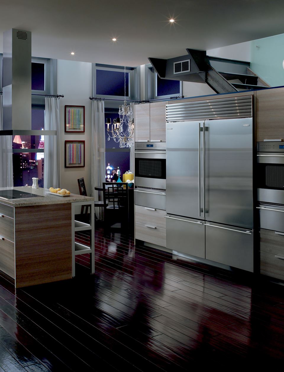 Stunning Penthouse Condo With Sub-Zero Refrigerators image