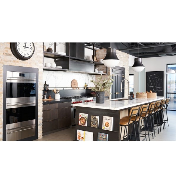 Bring your dream kitchen to life with luxury kitchen appliances that fit your taste at your Sub-Zero, Wolf, and Cove Showroom serving greater Scottsdale and Phoenix Arizona.