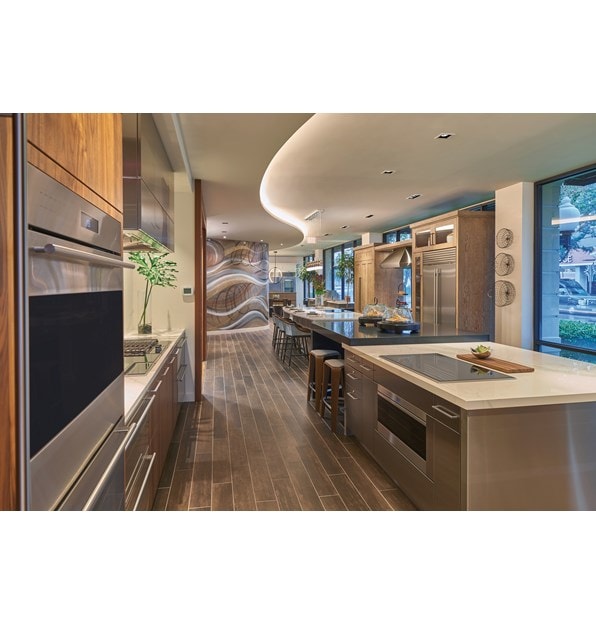 Bring your dream kitchen to life with luxury kitchen appliances that fit your taste at your Sub-Zero, Wolf, and Cove Showroom serving greater Houston Texas.