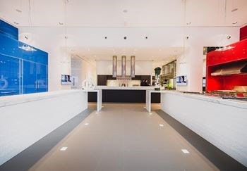 Toronto Showroom by Marloine