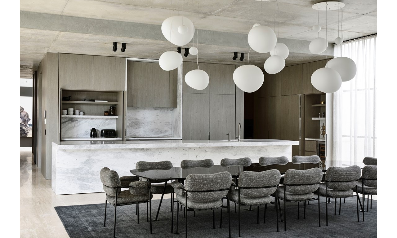 Kenley Court Residence by John Bornas