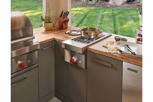 Wolf 13" Built-In Burner Module (BM13) Outdoor Grill Side Burner shown with Sub-Zero 15" Panel Ready Ice Maker (UC-15IO)