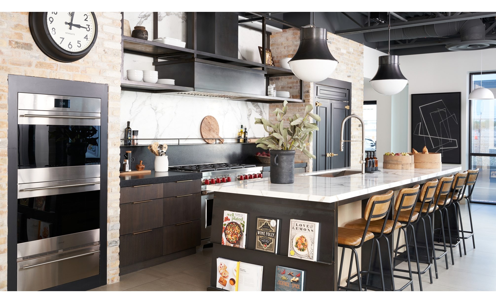 Bring your dream kitchen to life with luxury kitchen appliances that fit your taste at your Sub-Zero, Wolf, and Cove Showroom serving greater Scottsdale and Phoenix Arizona.