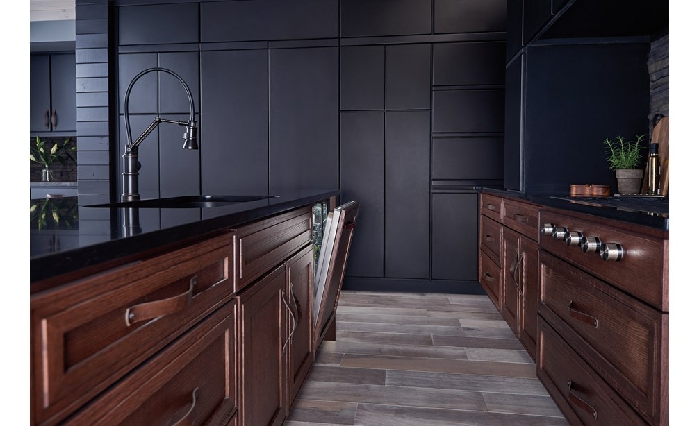 Cove 24" Dishwasher – Panel Ready (DW2450) featured with Sub-Zero 24" Designer Column All Freezer (IC-24FI).