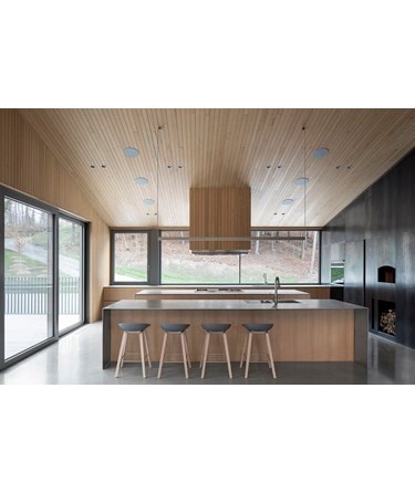 Memphremagog Lake House by Stéphane Rasselet