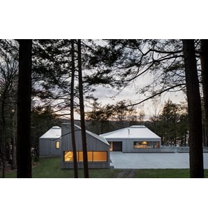 Memphremagog Lake House by Stéphane Rasselet