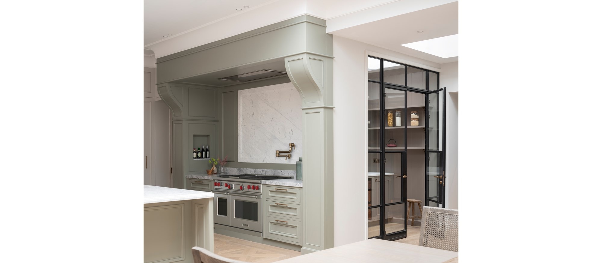 Homey Dublin Kitchen Exudes Comfortable Elegance