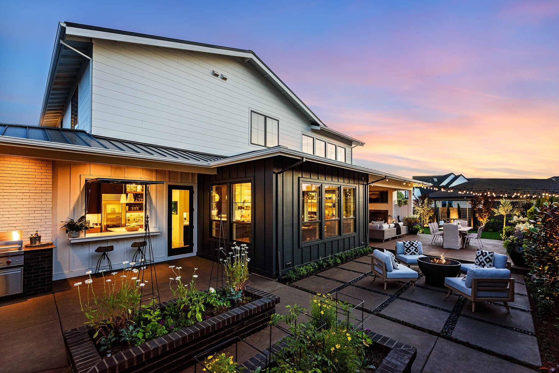 Farm to Table Juice Bar & BBQ Porch by Lynnette Sandgren