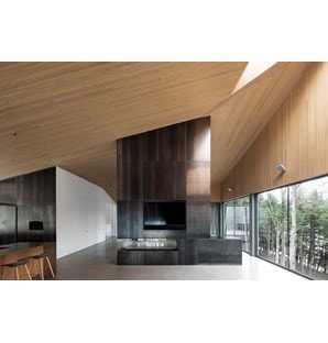 Memphremagog Lake House by Stéphane Rasselet