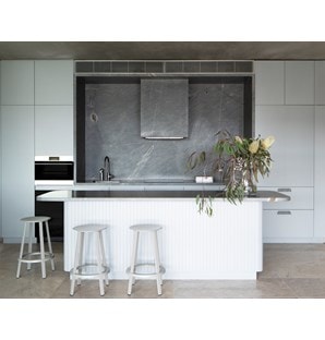 Horizon Flinders by Miriam Fanning