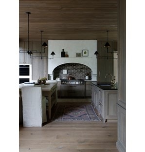 Southern Charm by April Tomlin and Jonathan Torode