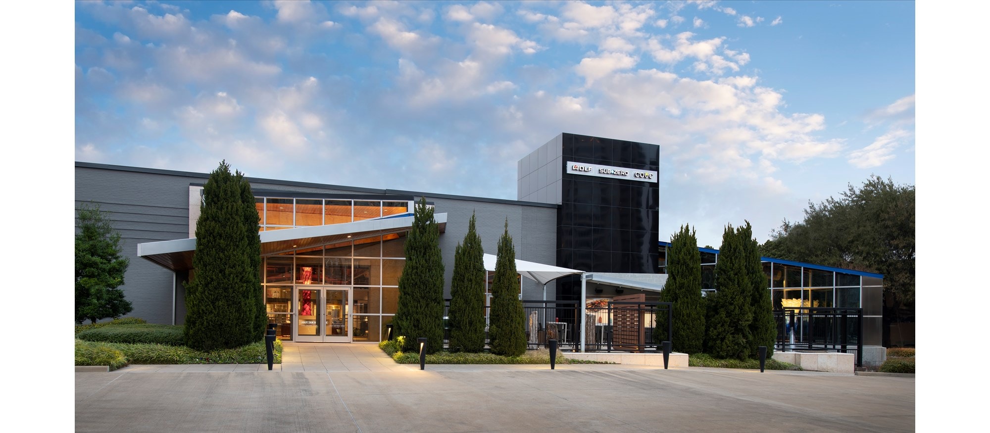 Plan your dream kitchen with our product specialists at Sub-Zero, Wolf and Cove Showroom in Dallas, Texas