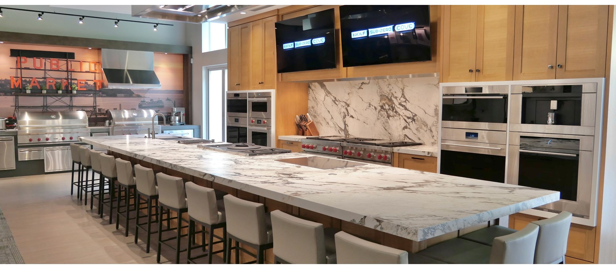 From personalized private consultation to demonstration, explore your kitchen at Sub-Zero, Wolf and Cove Showroom in Seattle, Washington