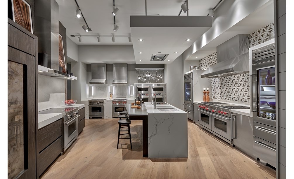 Explore a full range of fully functional luxury kitchen appliances at the Sub-Zero, Wolf and Cove Showroom in Glendale Heights, Illinois