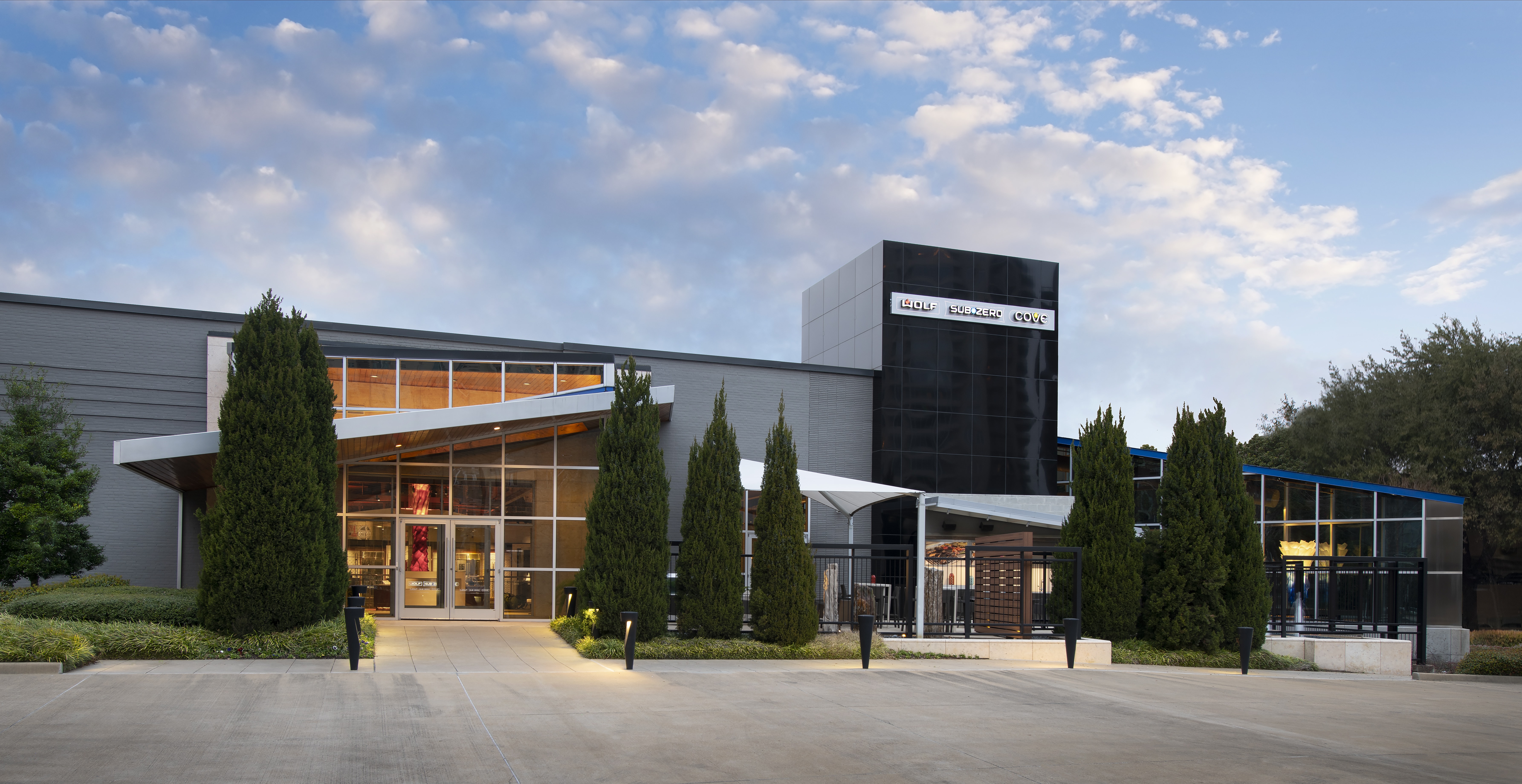 Plan your dream kitchen with our product specialists at Sub-Zero, Wolf and Cove Showroom in Dallas, Texas