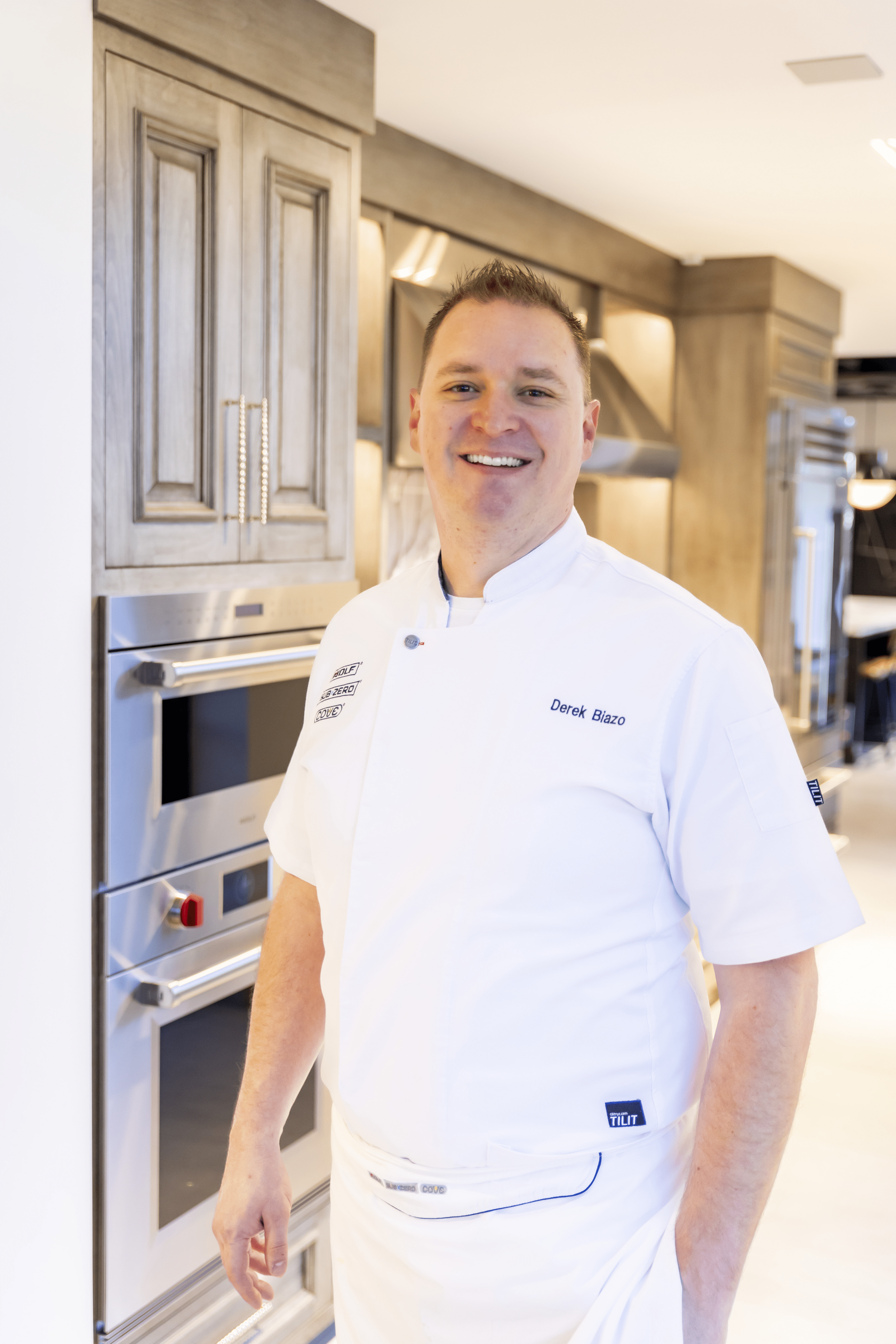 See and taste a live cooking demonstration with our corporate chef Molly Krueger at the Sub-Zero, Wolf and Cove Showroom in Costa Mesa