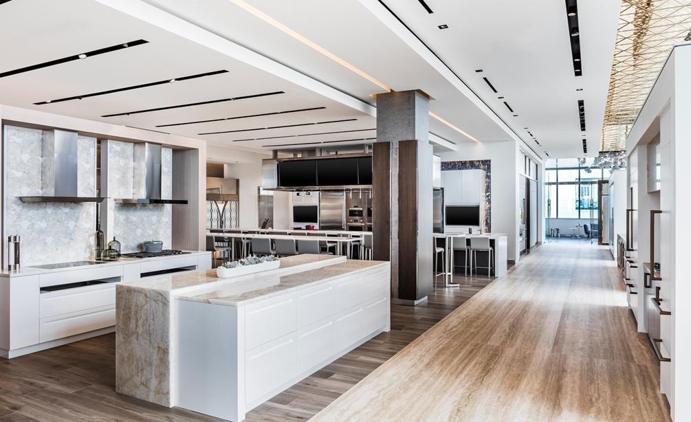 Visit with us and explore a full range of fully functional kitchen ideas at the Sub-Zero, Wolf and Cove Showroom in Miami, Florida