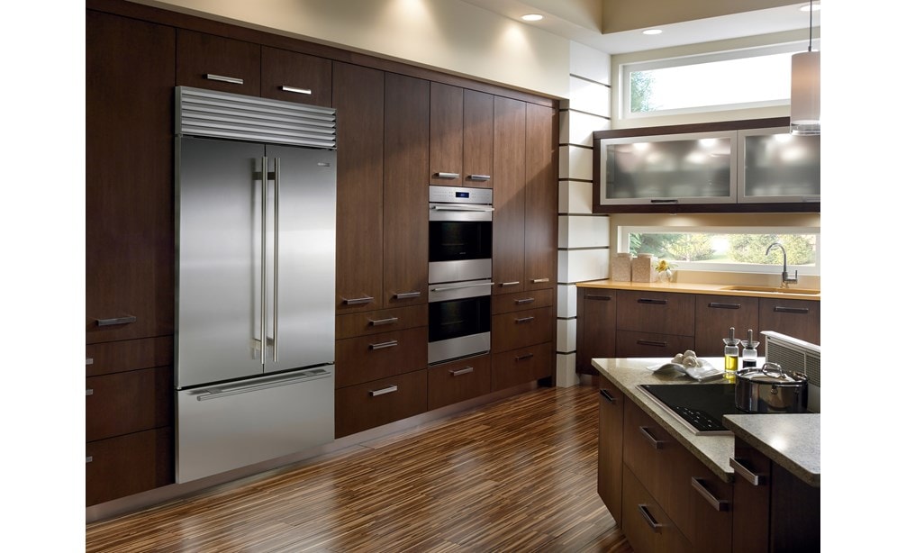 Sub-Zero 42" Classic French Door Refrigerator Freezer with Internal Dispenser (BI-42UFDID/S) with Wolf 30" Transitional Induction Cooktop (CI304T/S)