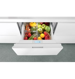 Sub-Zero 24" Refrigerator Drawers Panel Ready (ID-24R) features touchscreen technology to precisely regulate temperatures in any room.