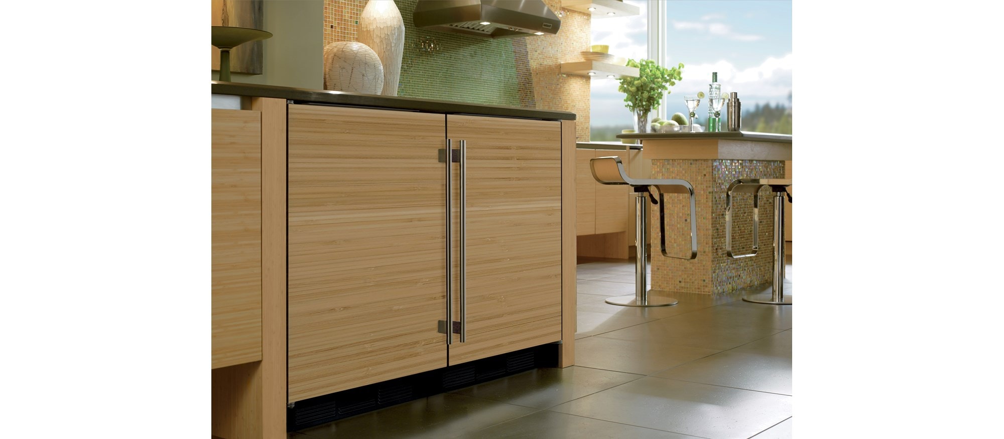 Sub-Zero 24" Undercounter Refrigerator Freezer Ice Maker Panel Ready (UC-24CI)