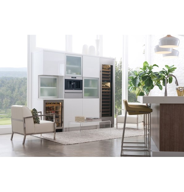 Sub-Zero 24" Wine Storage (IW-24) shown with Sub-Zero 24" Undercounter Beverage Center (UC-24BG/S) 