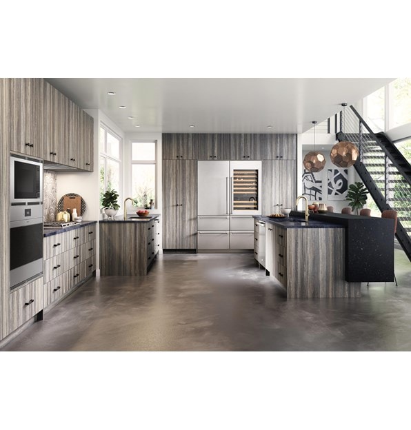 Sub-Zero 30" Designer Over and Under Refrigerator with Internal Dispenser (IT-30RID) with Wolf 24" Standard Microwave Oven (MS24)