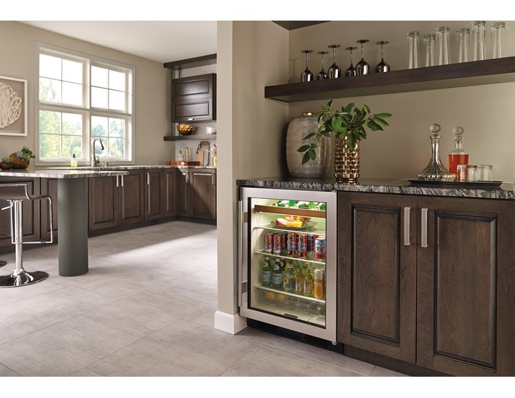 Sub-Zero 24" Undercounter Beverage Center (UC-24BG/S)