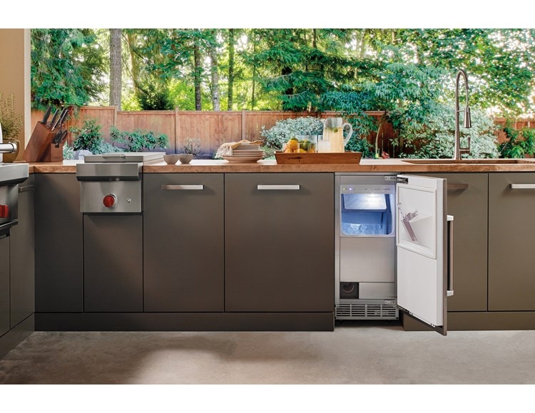 Sub-Zero 15" Outdoor Ice Maker with Pump Panel Ready (UC-15IPO)