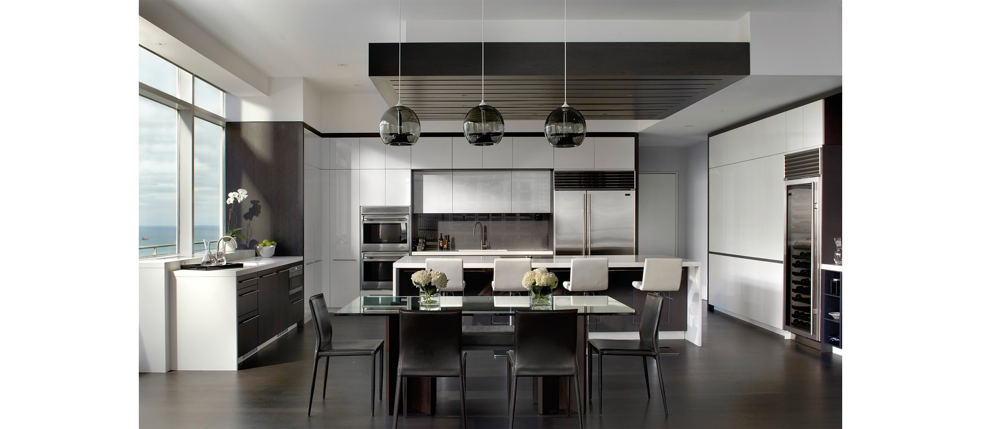 SubZero Legacy Model 42" Classic SidebySide Refrigerator/Freezer