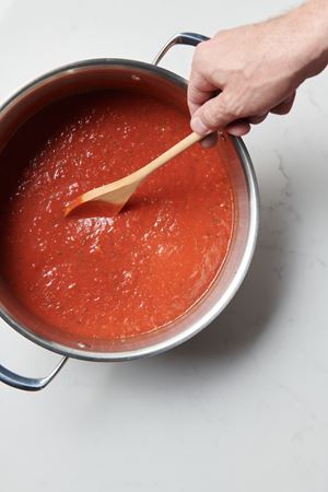 Pomodoro Sauce for Neapolitan-Style Pizza