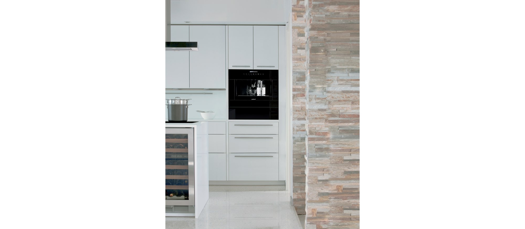 Wolf 24" Cup Warming Drawer - Black Glass (CW24/B)