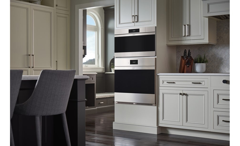 Wolf 30" M Series Contemporary Stainless Steel Steam Oven (CSO3050CM/S)