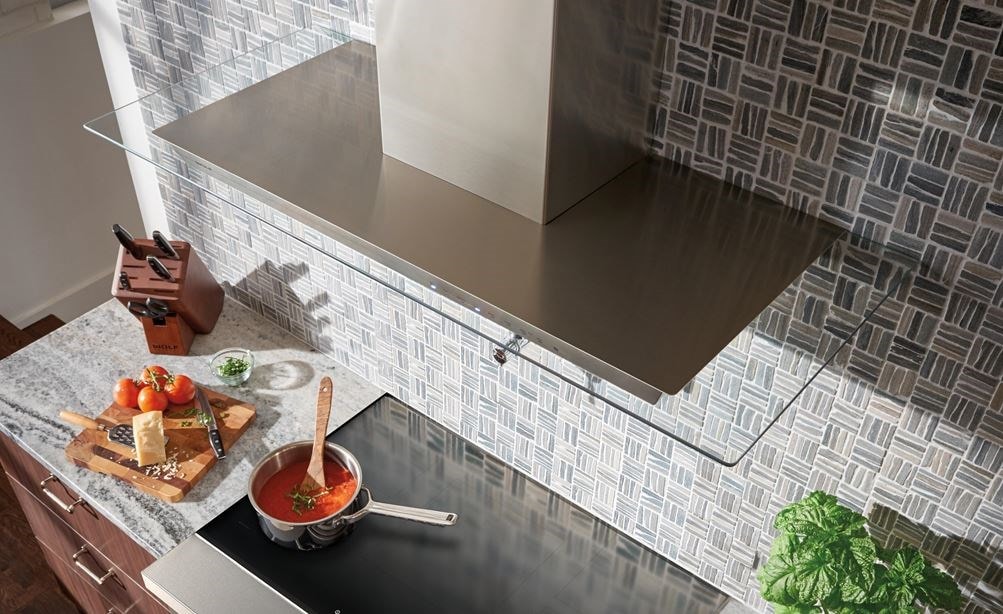 VW45G - 45-inch Cooktop Wall Hood - Glass