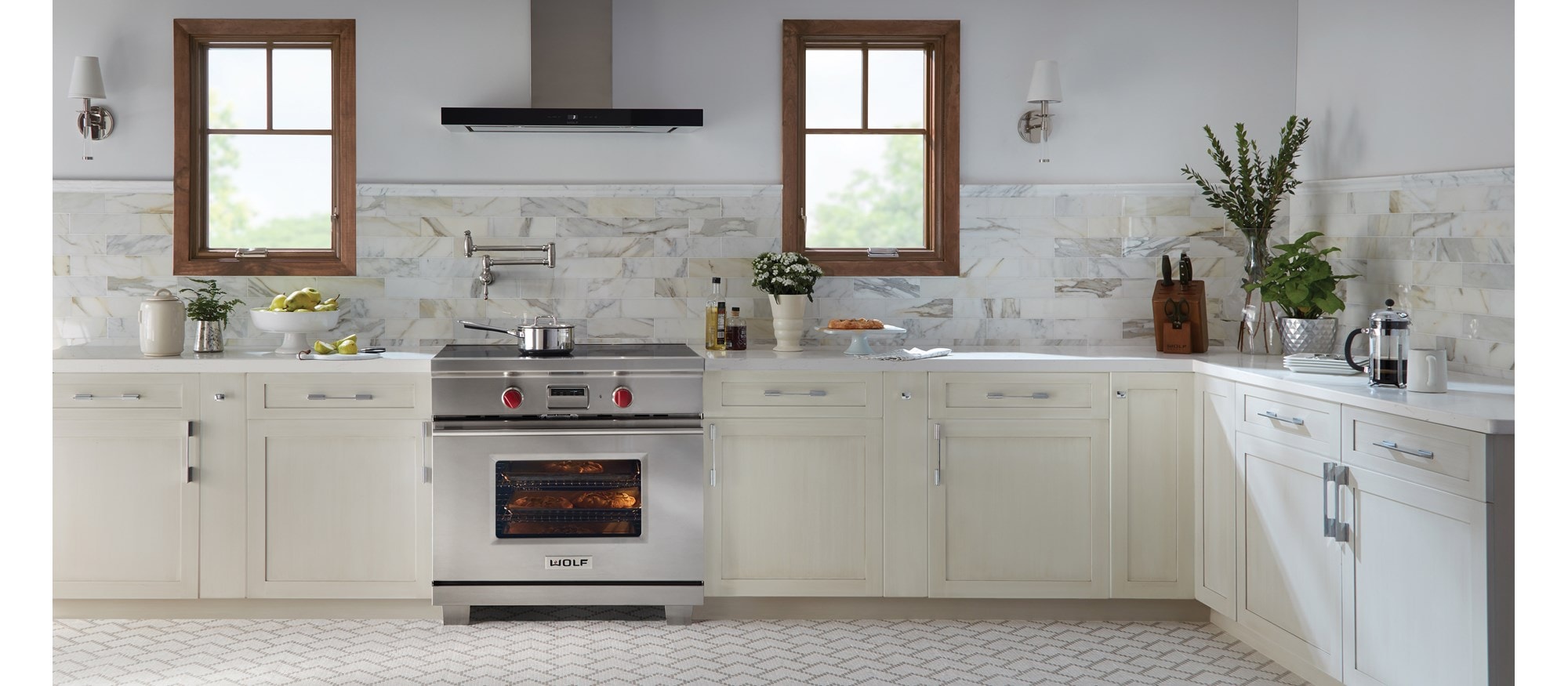 Wolf 36" Transitional Induction Range (IR365TE/S/TH)