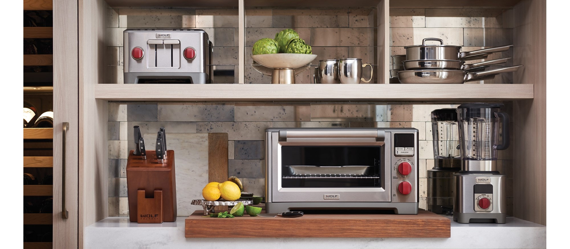 Accédez facilement aux détails de vos produits et accessoires Wolf Gourmet préférés.