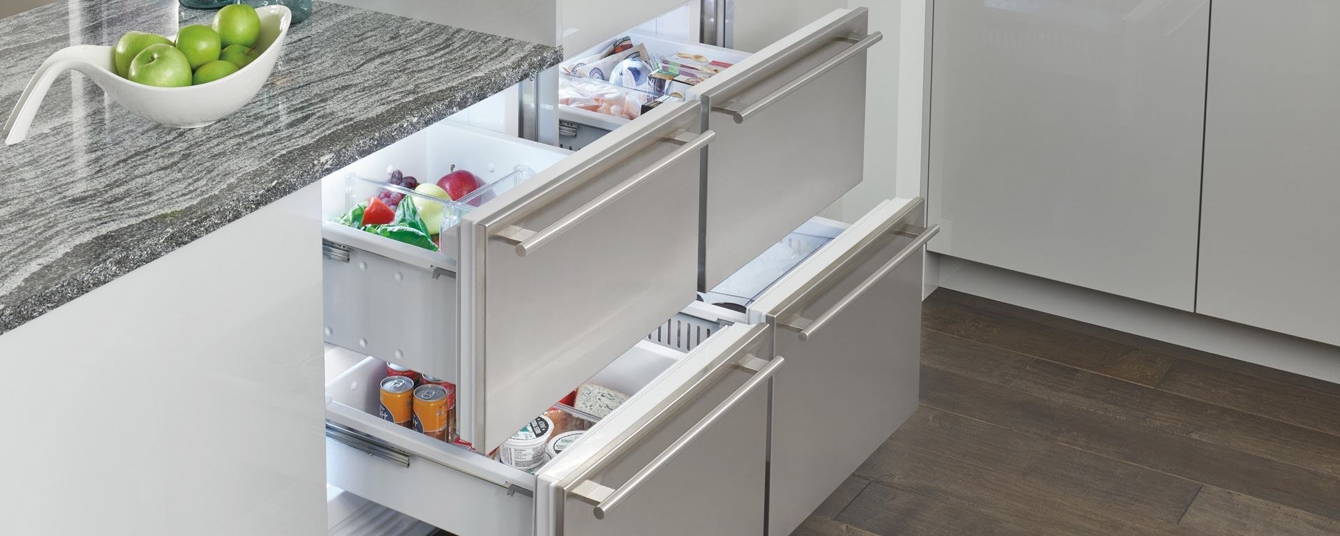 Sub-Zero refrigerator drawers and freezer drawers with custom panels