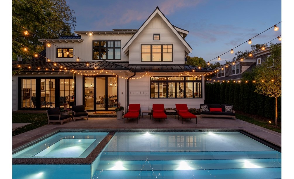 Red Door Retreat	by Andrea Swan, Joe Paetzel, Kareem Reda and Sue Weldon