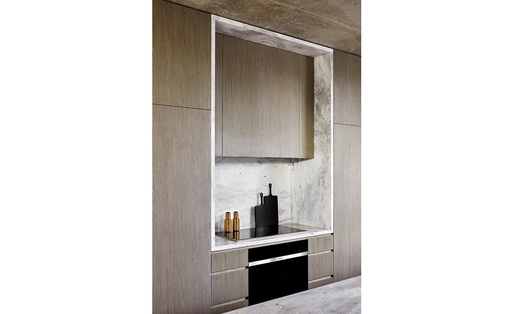 Kenley Court Residence by John Bornas