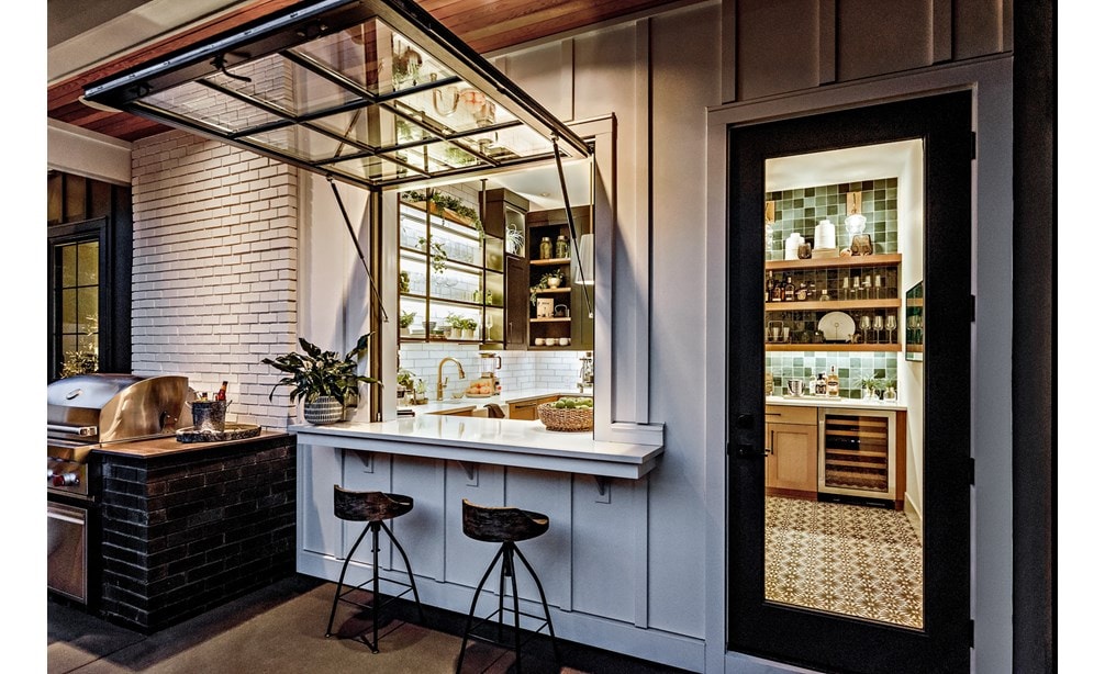 Farm to Table Juice Bar & BBQ Porch by Lynnette Sandgren