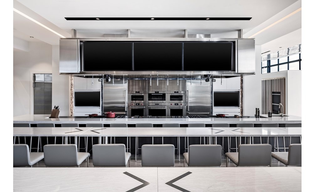 From cooking demonstrations to on-site classes, we invite you to explore the Sub-Zero, Wolf and Cove Showroom in Miami, Florida