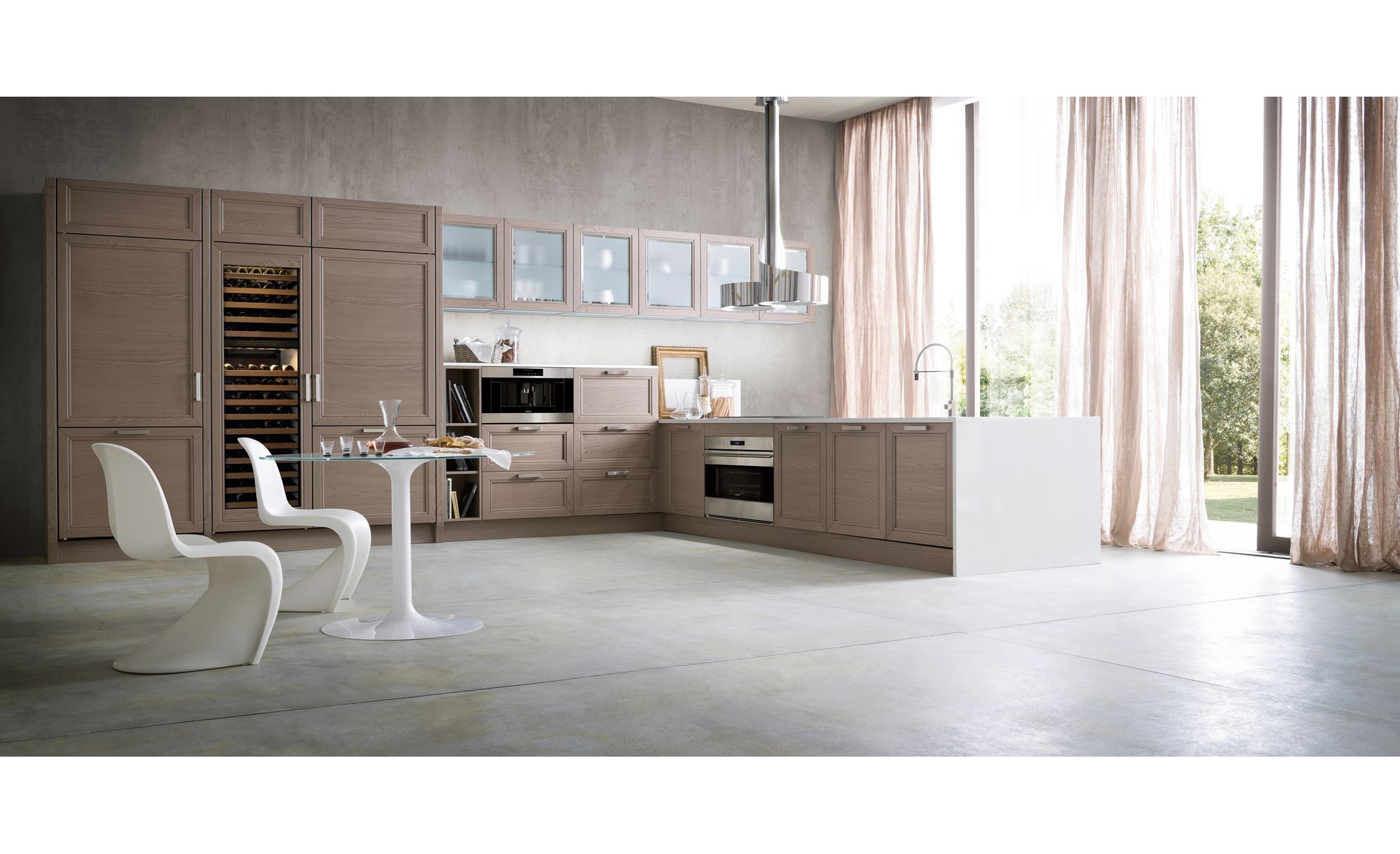 Cellier à vin superposé Sub-Zero 30 po (BW-30/O) associé à un réfrigérateur-congélateur à portes à deux battants Classic 36 po avec distributeur interne (BI-36UFDID/O)