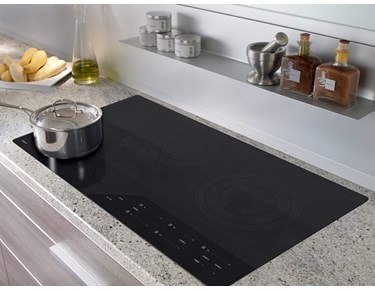Surface de cuisson électrique Wolf 36 po de style contemporain (CE365C/ B)