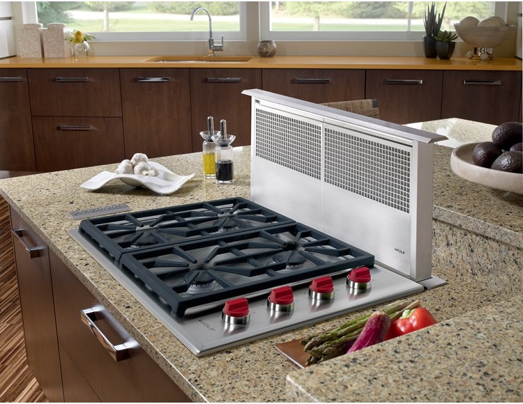 Surface de cuisson à gaz Wolf 30 po de style professionnel - 4 brûleurs (CG304P/S)