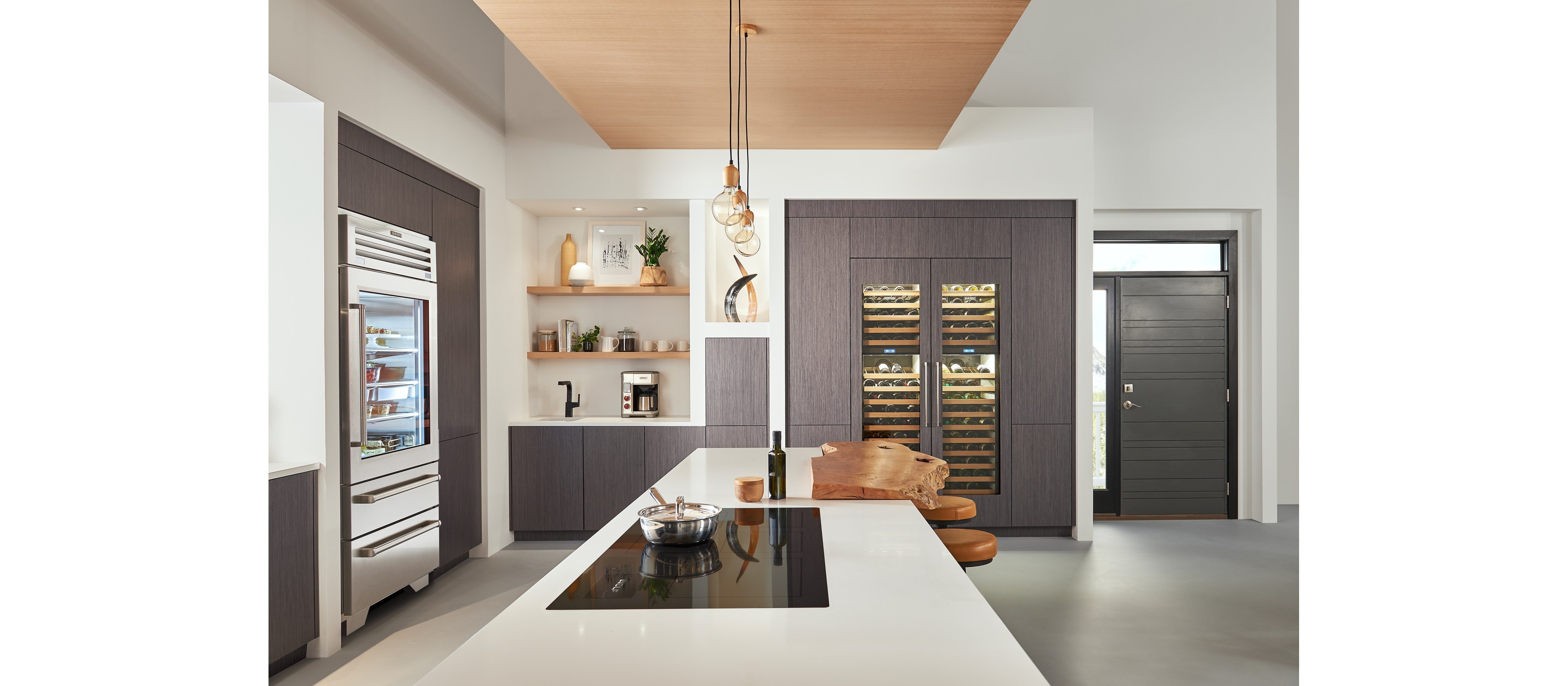 Wolf 36" Contemporary Induction Cooktop (CI36560C/B)