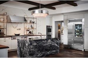 Bénéficiez de trois années supplémentaires de protection lors du Grand Kitchen Event avec l'achat d'un ensemble d'appareils électroménagers Sub-Zero et Wolf.