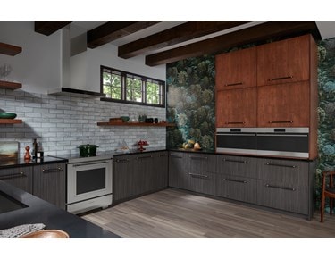 Wolf 30" E Series Transitional Drop-Down Door Microwave Oven (MDD3050TE/S/T)