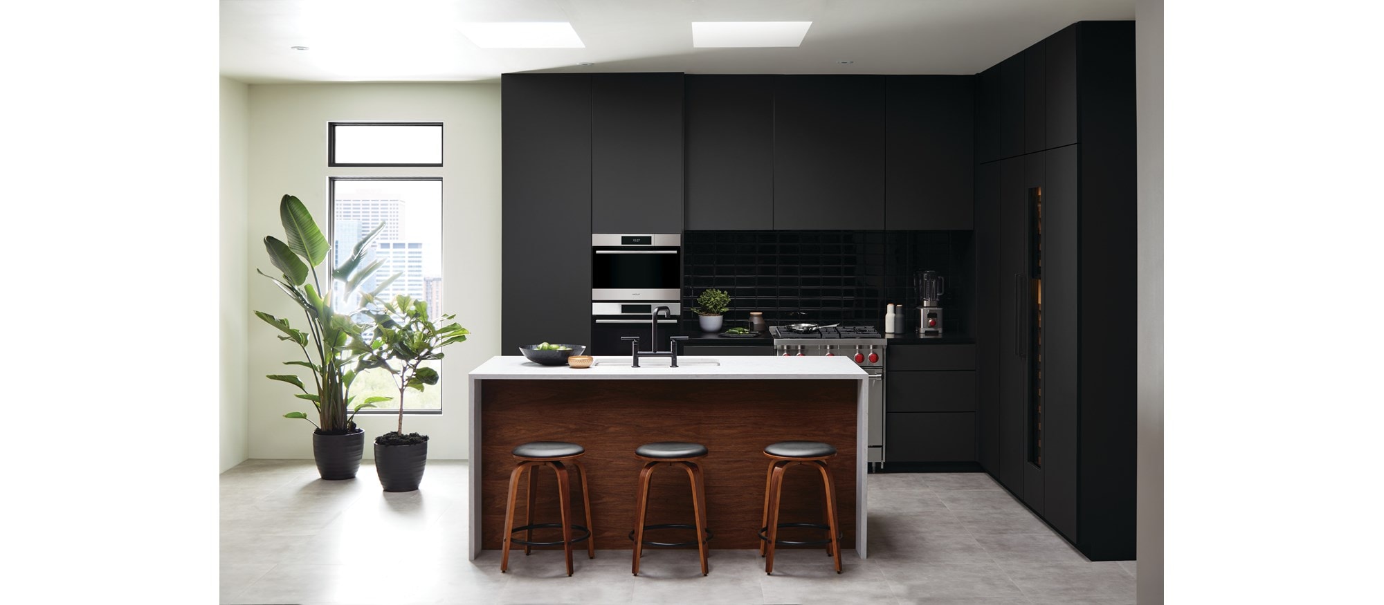 Four à convection-vapeur Wolf 24 po série E de style transitionnel avec arrivée d'eau (CSOP2450TE/S/T)