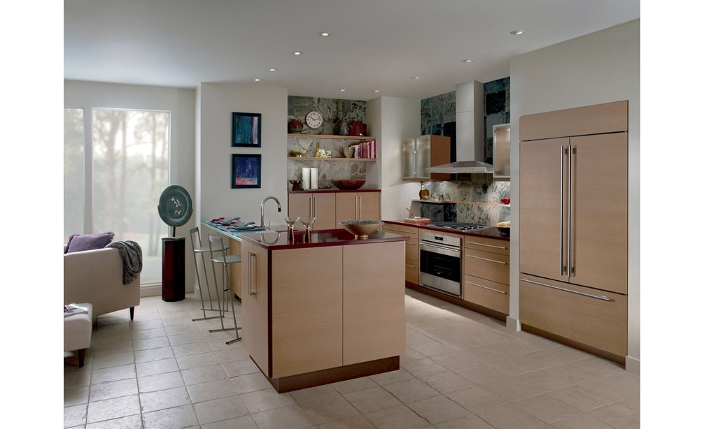 La hotte murale Wolf 36 po pour surface de cuisson - Acier inoxydable (VW36S) est présentée avec une surface de cuisson au gaz Wolf 30 po de style transitionnel à 4 brûleurs (CG304T/S)