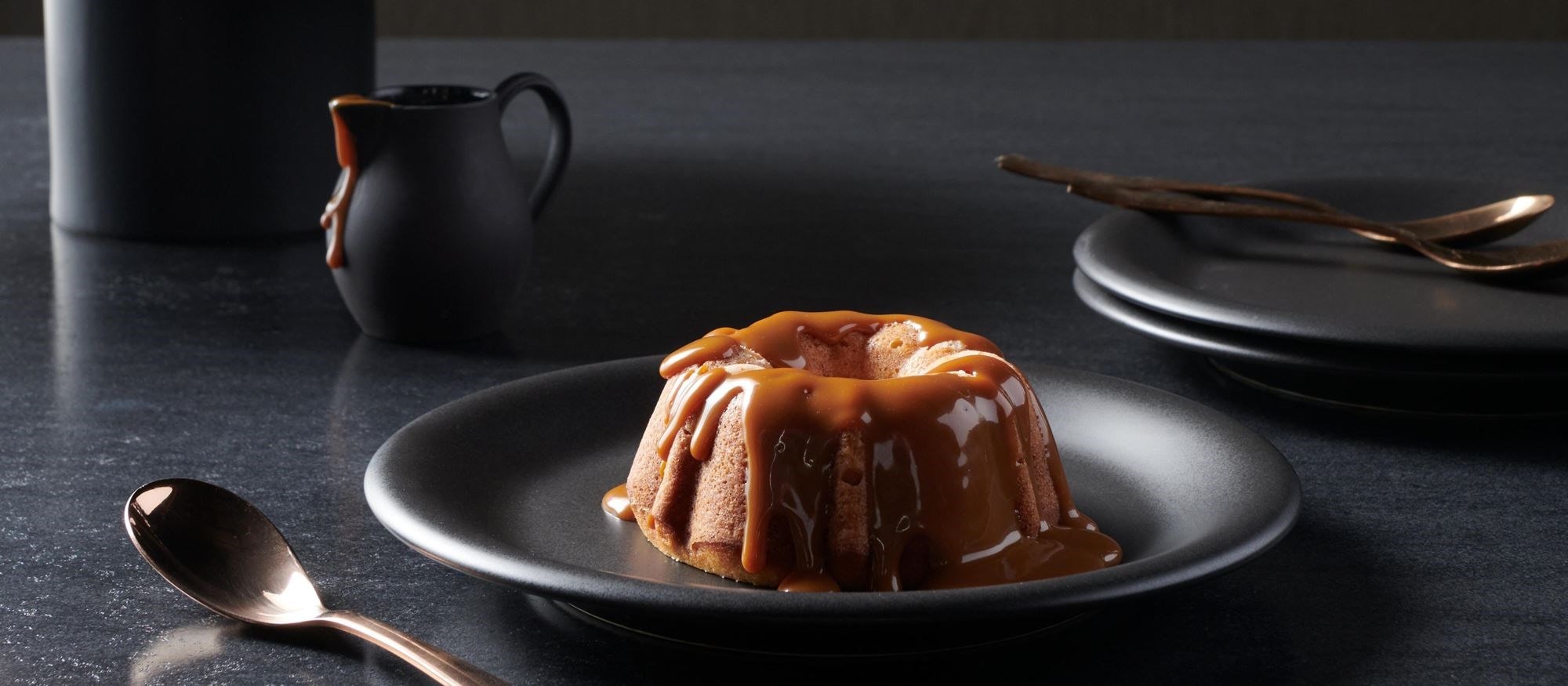 Gâteaux bundt miniatures au caramel salé