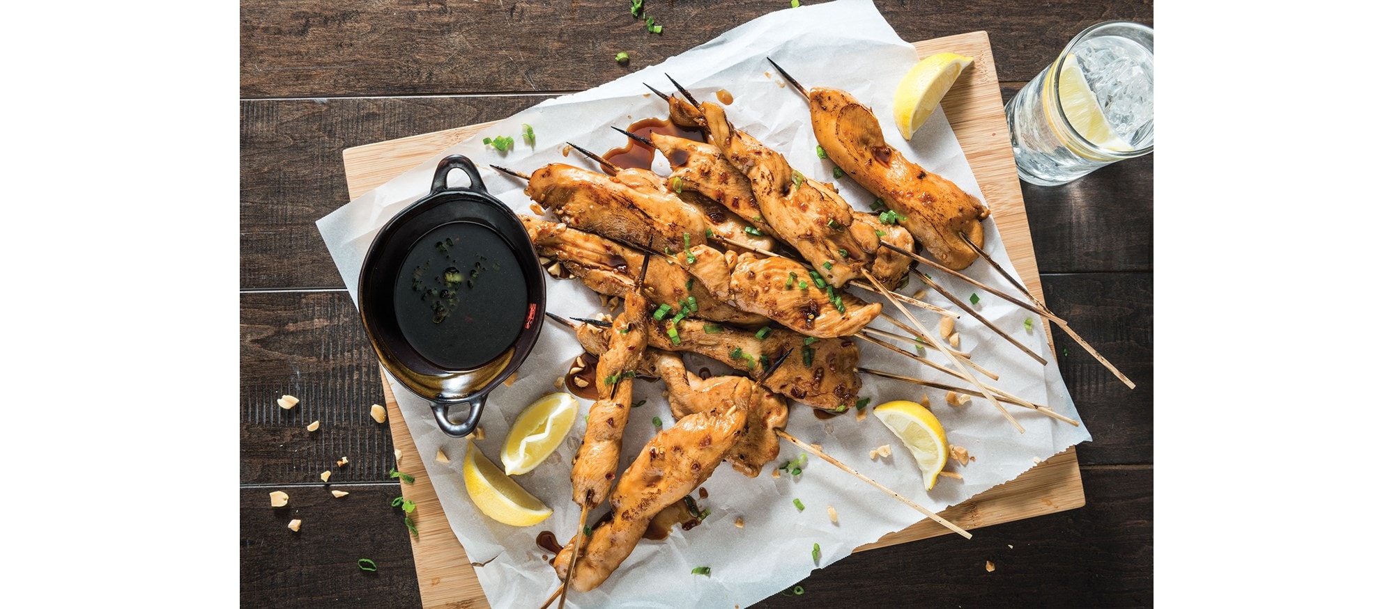 Brochettes de poulet au miel et au soja